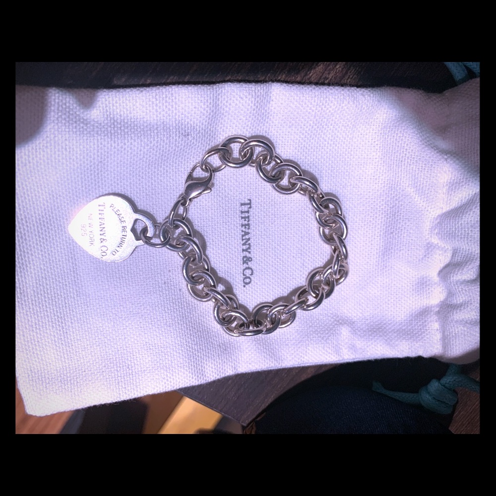 AUTHENTIC Return to Tiffany heart charm bracelet